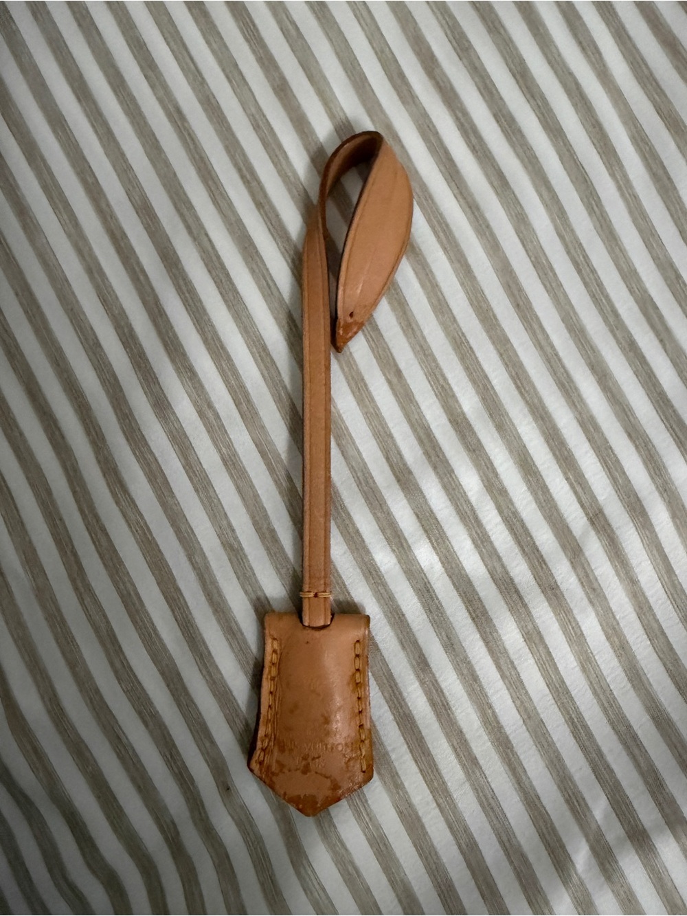 Louis Vuitton Vachetta Tan Leather Luggage Strap
